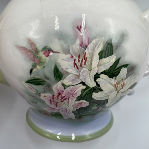 Vintage Lena Liu Hummingbird and Lilies Telefolra Tea Pot - Picture 3 of 12